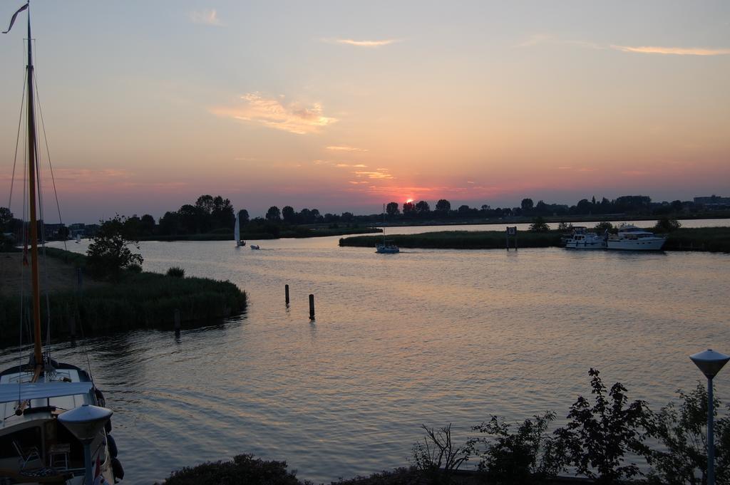 Buitenplaats T Ges Sneek Bagian luar foto