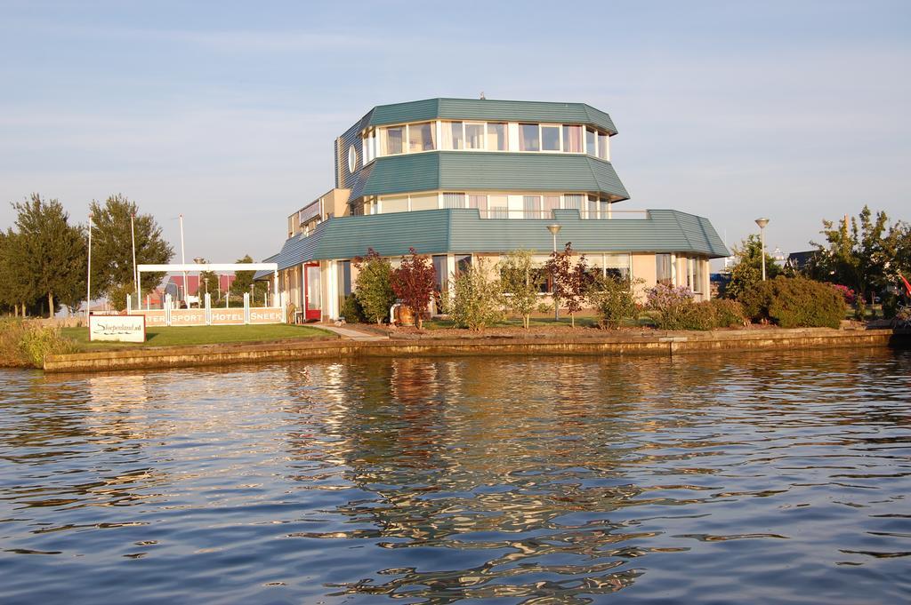 Buitenplaats T Ges Sneek Bagian luar foto