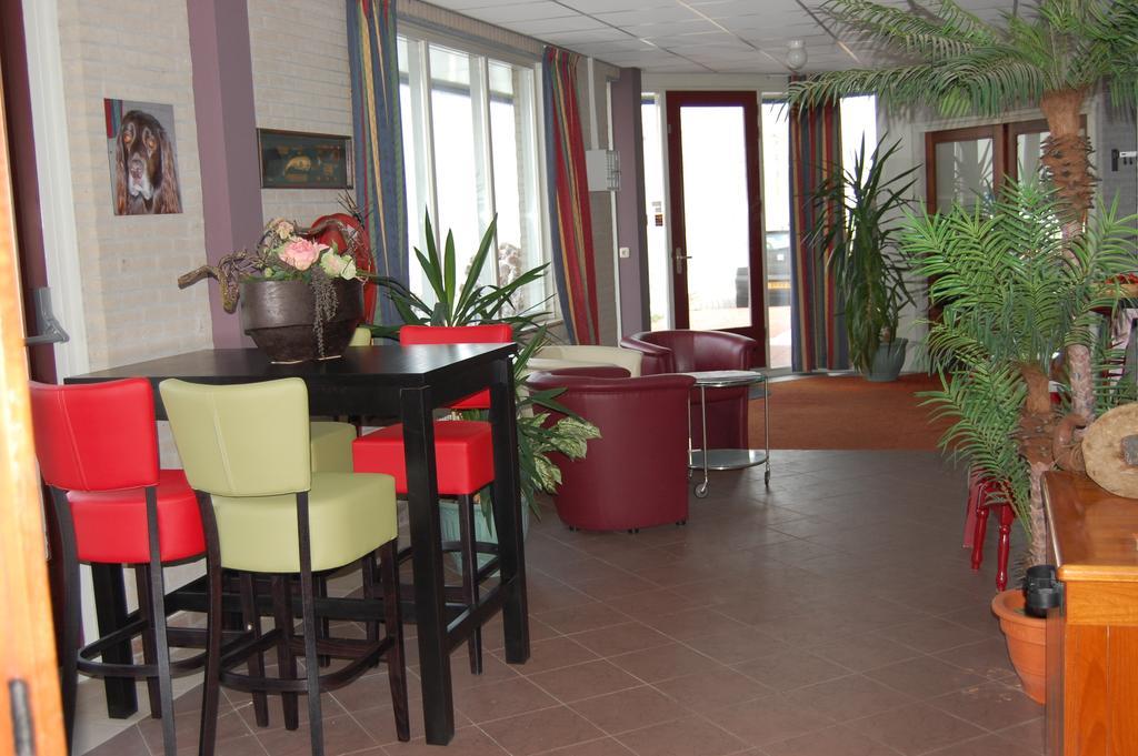 Buitenplaats T Ges Sneek Bagian luar foto