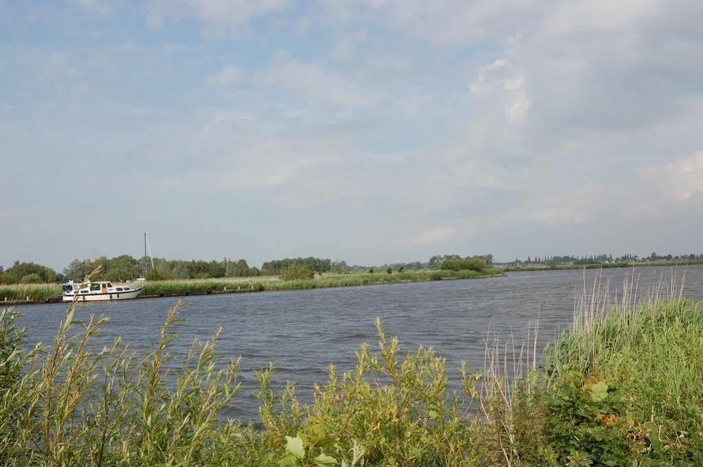 Buitenplaats T Ges Sneek Bagian luar foto